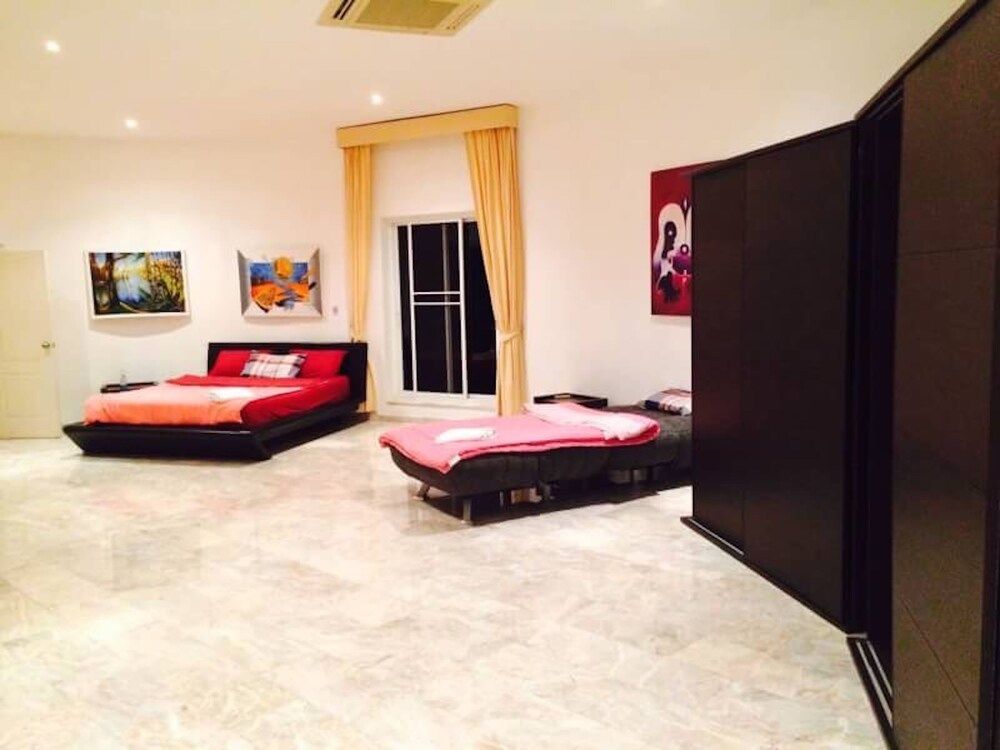 undefined Fancy Pattaya 10