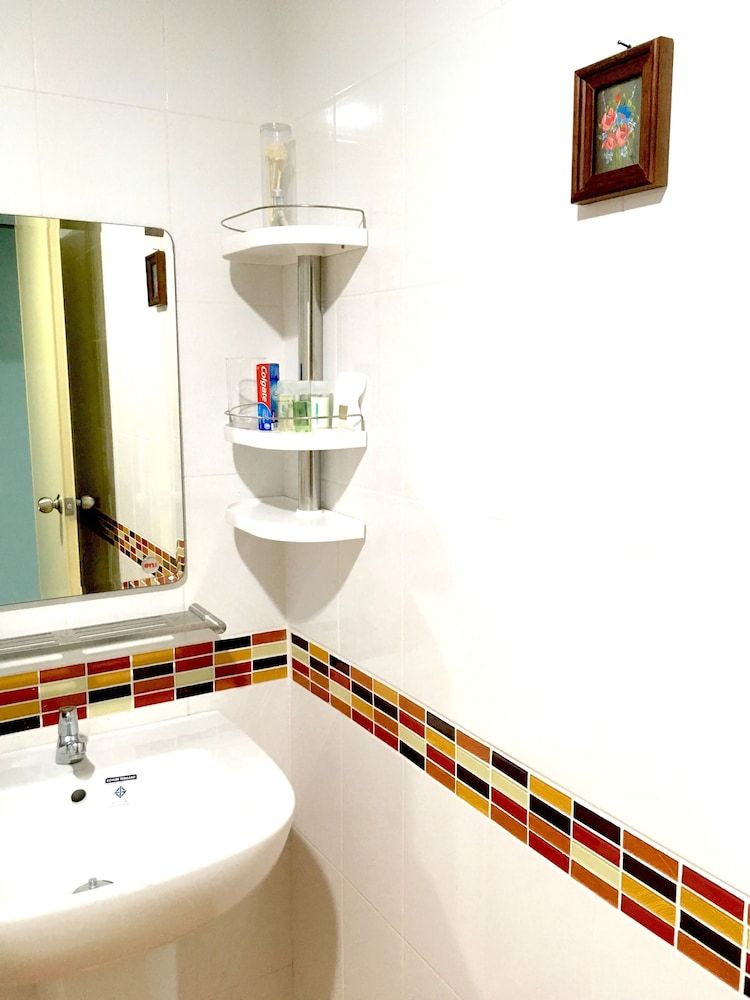 Breezy House Jomtien Deluxe Double Room 5