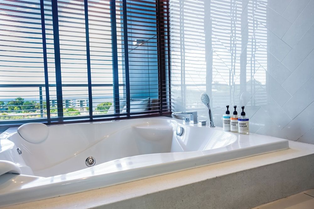 The SIS Kata Resort - Adult Only Suite, Sea View (The SIS Suite ) 12