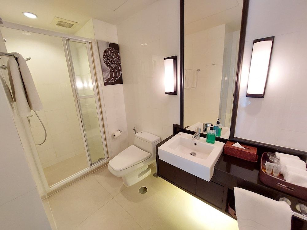 At 21 Saladaeng Studio Apartment 4