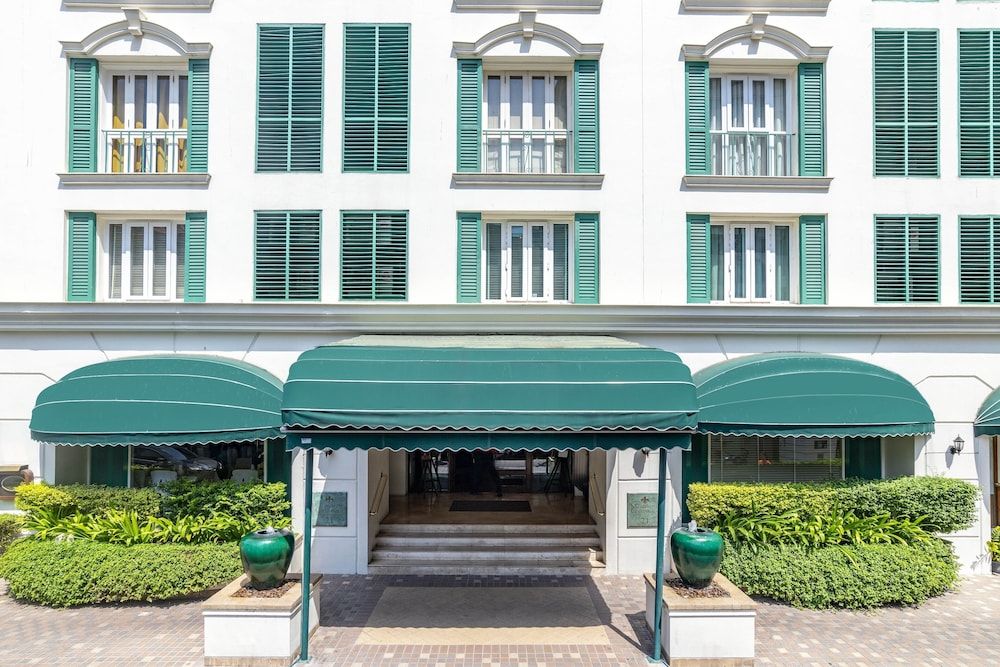 undefined At 21 Saladaeng