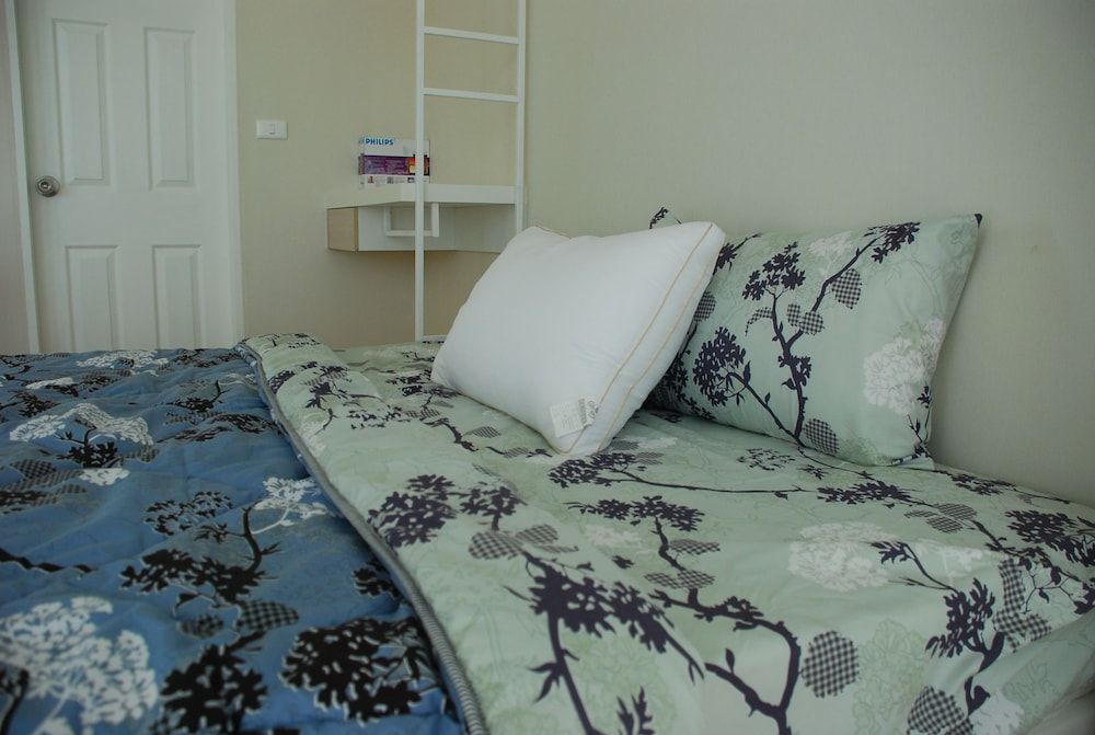 undefined The Legend Boathouse - 904 7