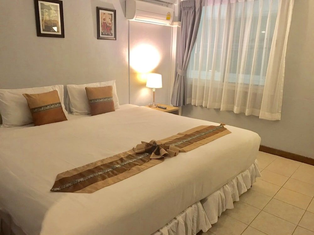 undefined Ratana Hotel