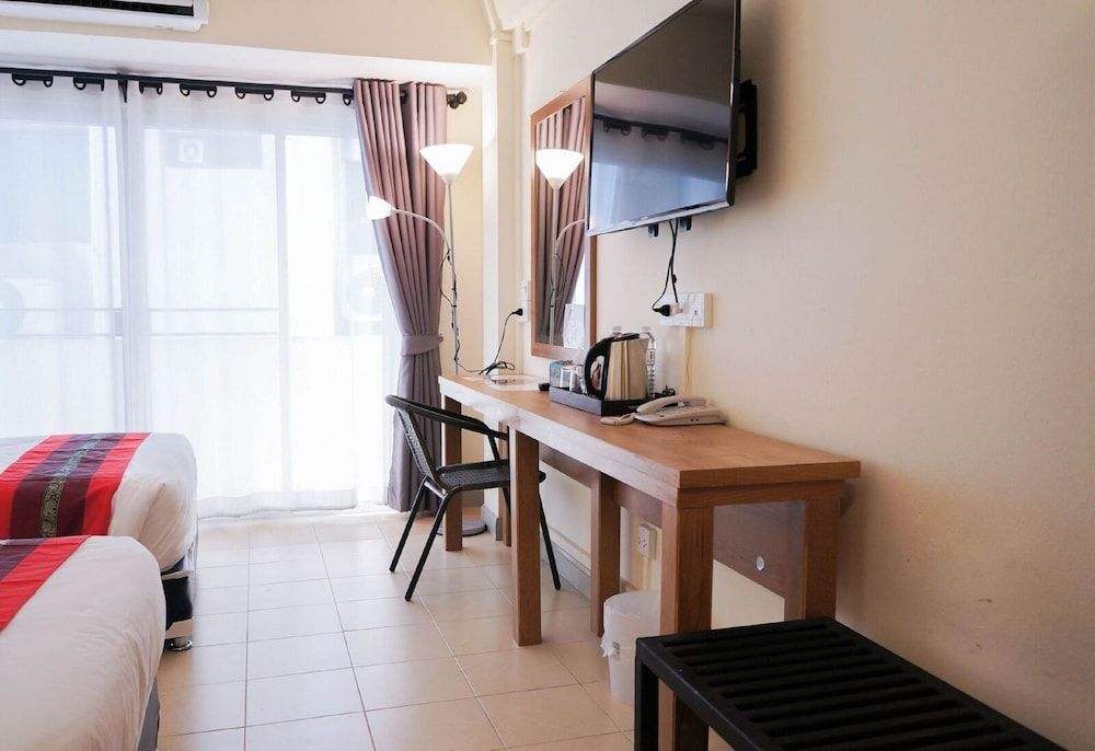 undefined Ratana Hotel 7