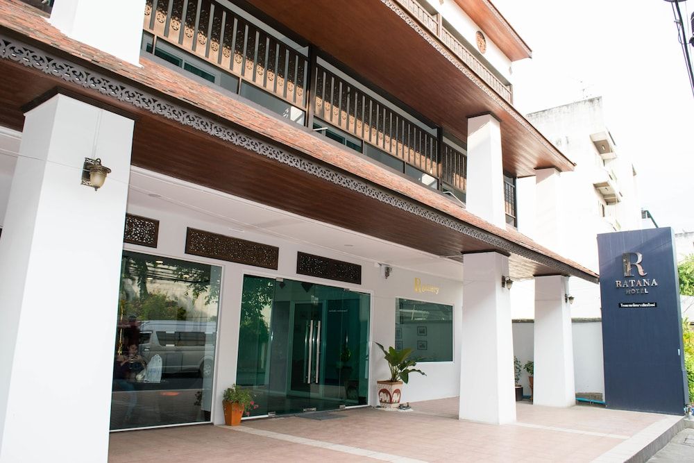 undefined Ratana Hotel 6