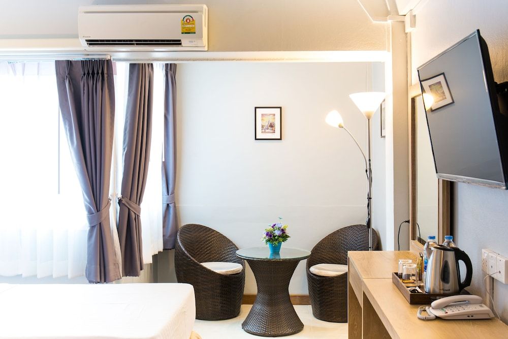 undefined Ratana Hotel