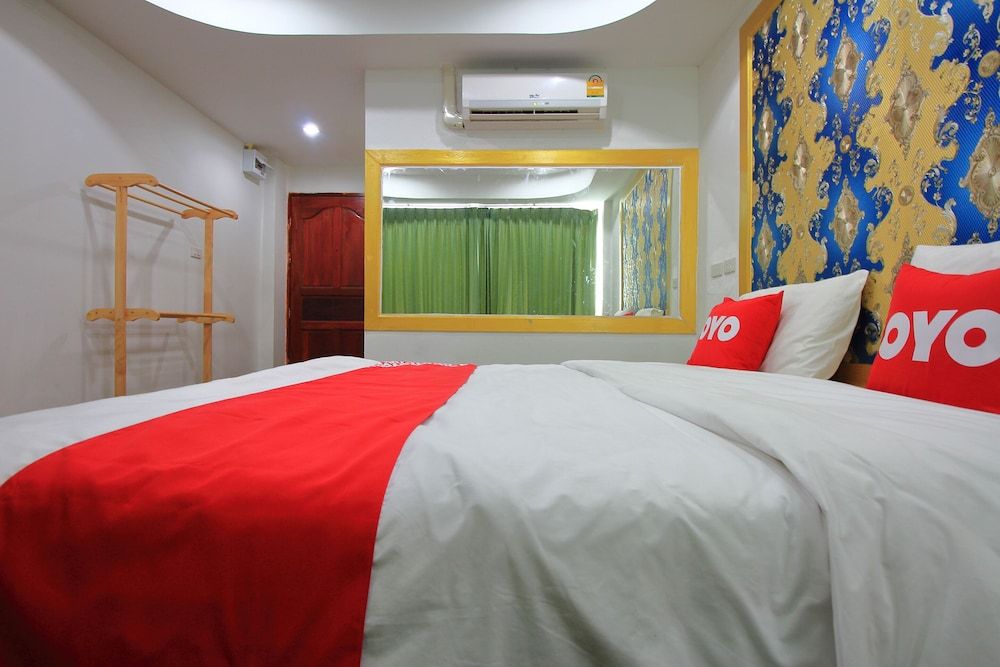 OYO 410 Diamond Boutique Hostel Standard Double Room 6