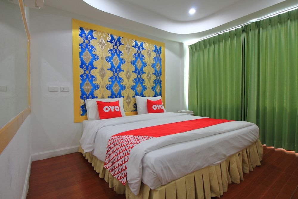 OYO 410 Diamond Boutique Hostel Standard Double Room 2