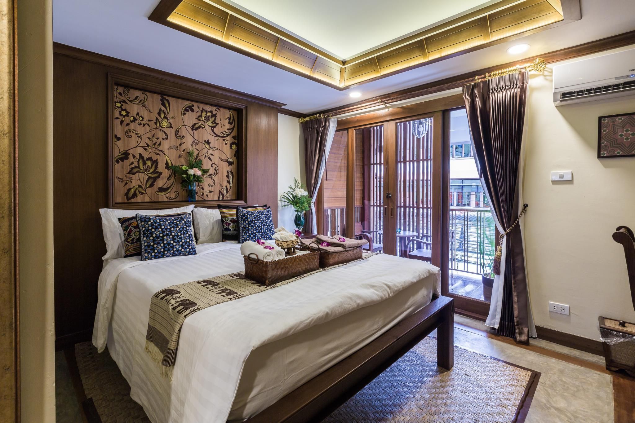 Deluxe with Balcony