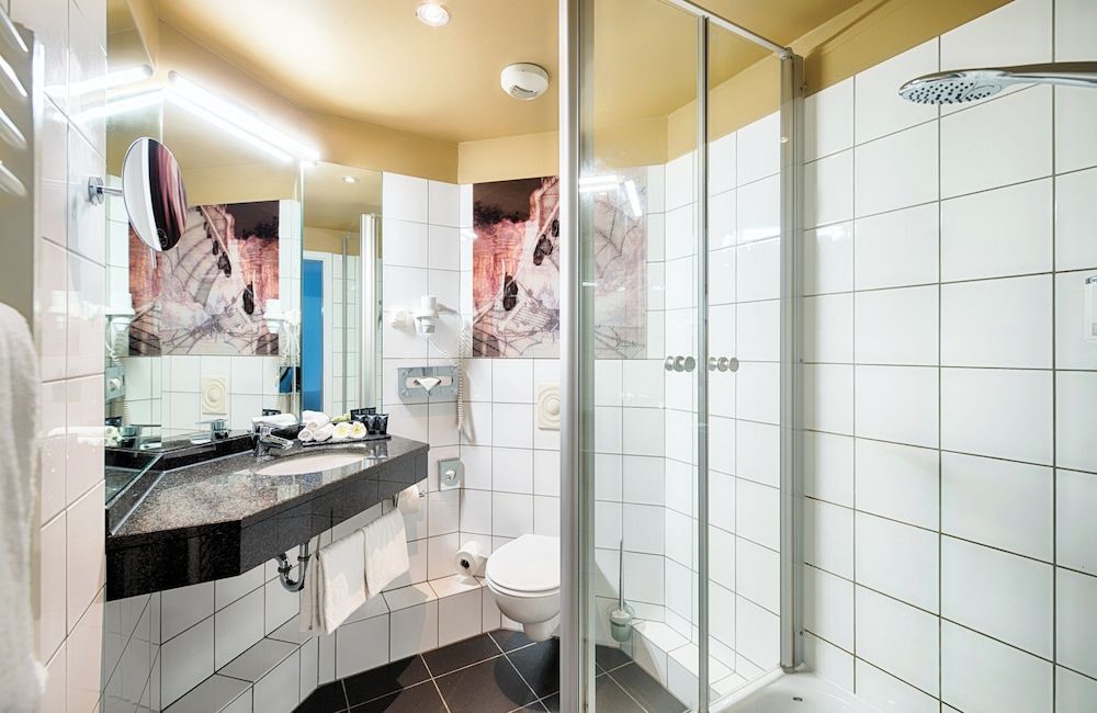 Leonardo Boutique Hotel Düsseldorf Economy Double Room 4