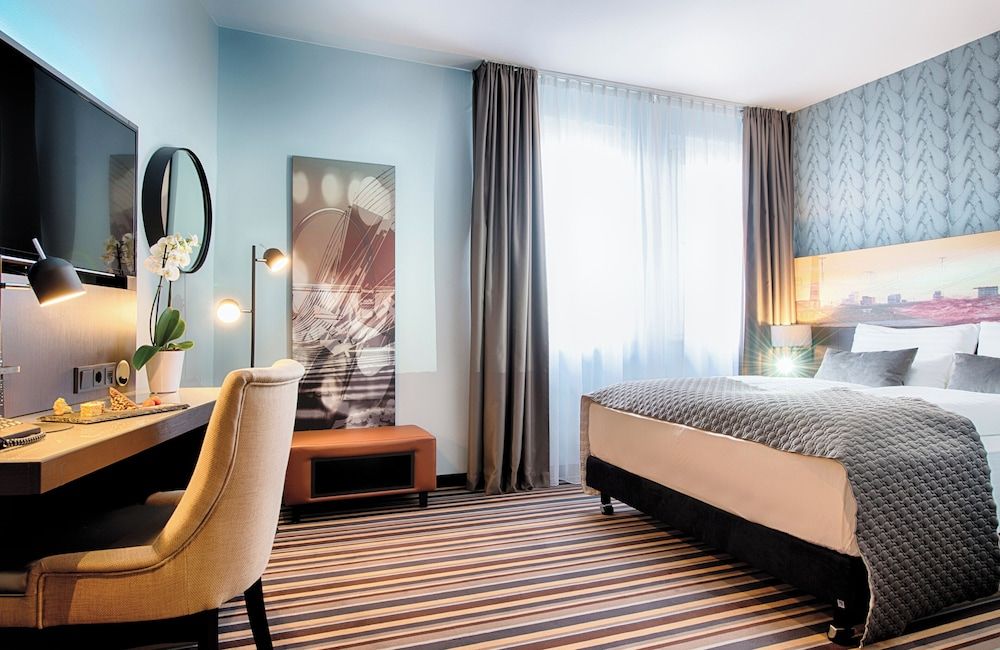 Leonardo Boutique Hotel Düsseldorf Economy Double Room 2