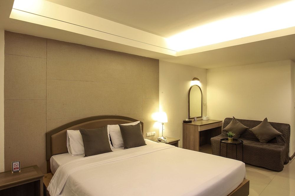 undefined Lee Garden Bangkok