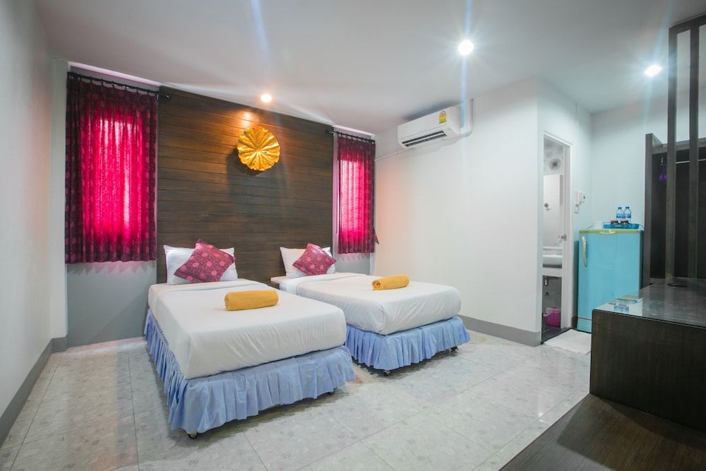 Phang Nga Guesthouse Standard Twin Room 4