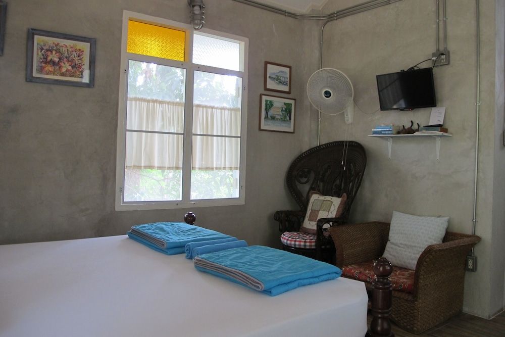 Sichang My Home Standard Double Room 2