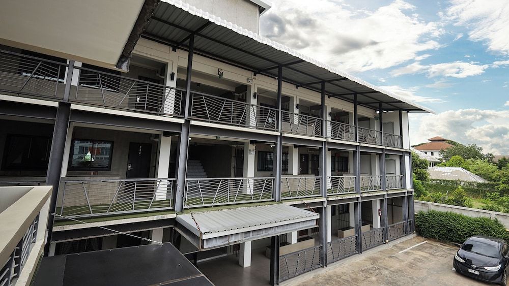 undefined B2 Lanna Boutique & Budget Hotel 5