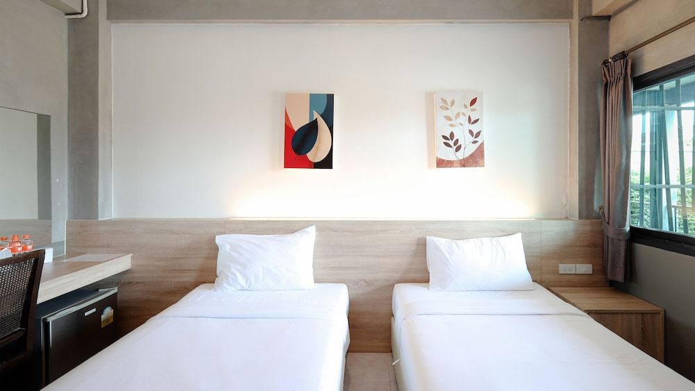 B2 Lanna Boutique & Budget Hotel Superior Room 6