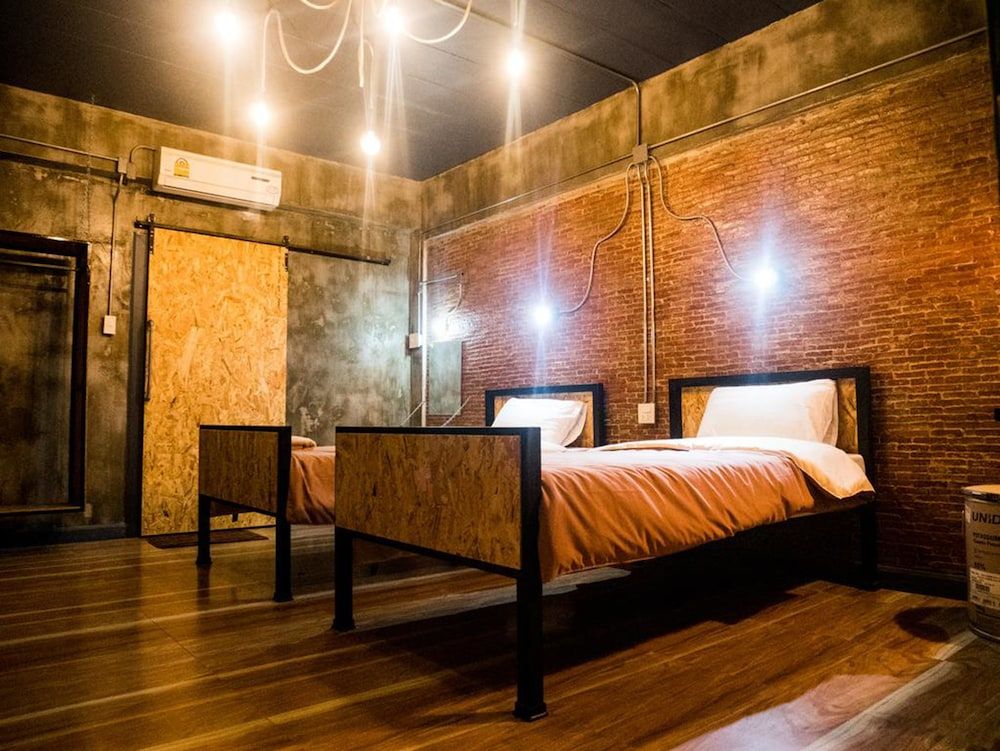 undefined UJ Apartment 4