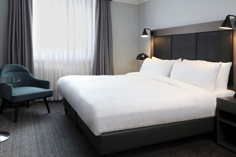 The Queens Hotel Classic Double, Accessible Room