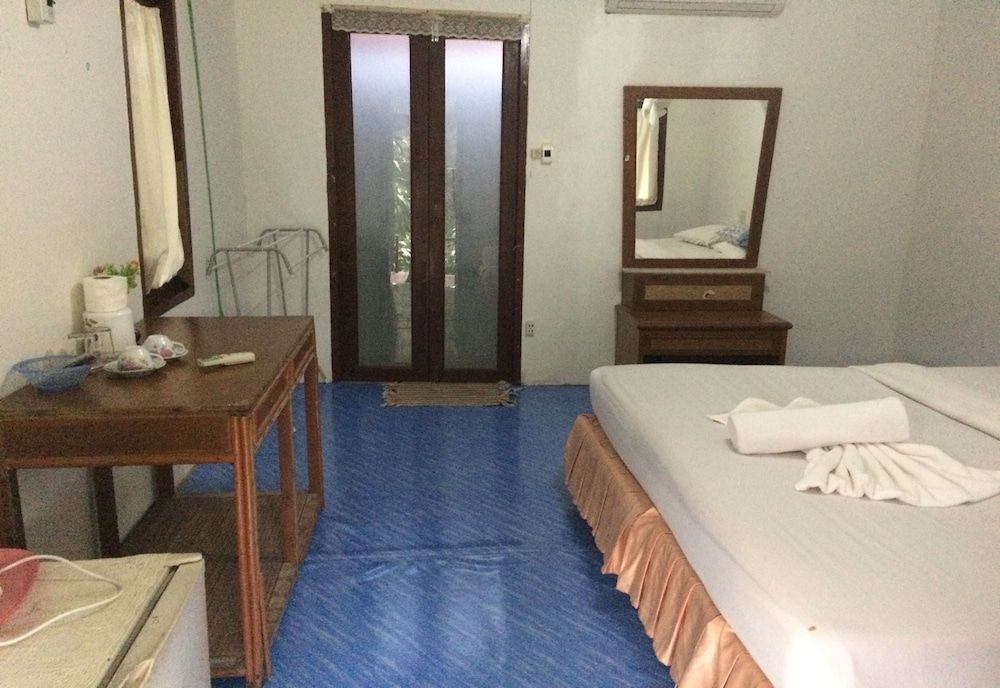 Kuraburi Resort Standard Bungalow 9