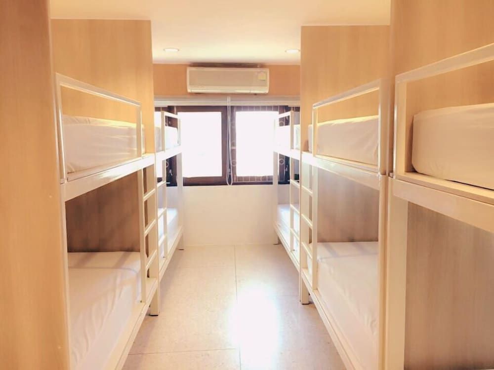 undefined Boon Street Hostel 8