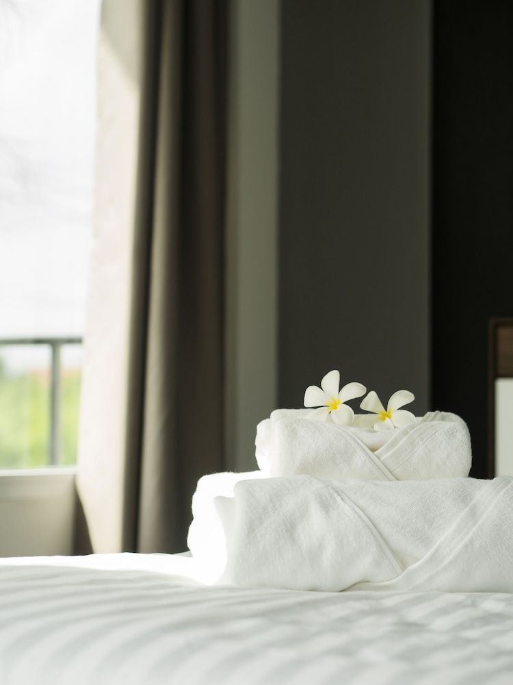 Villa Rajapruek Entire 3 villas 7 bedrooms near airport