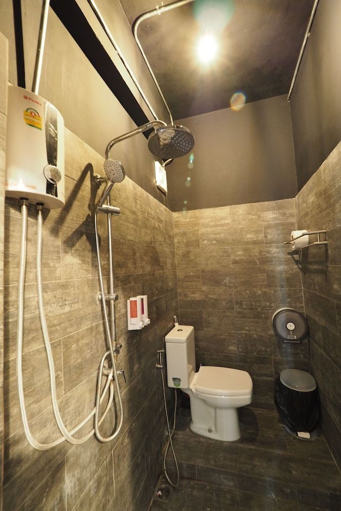 Zent & Bao Hostel 4-Bed Mixed Dormitory 3