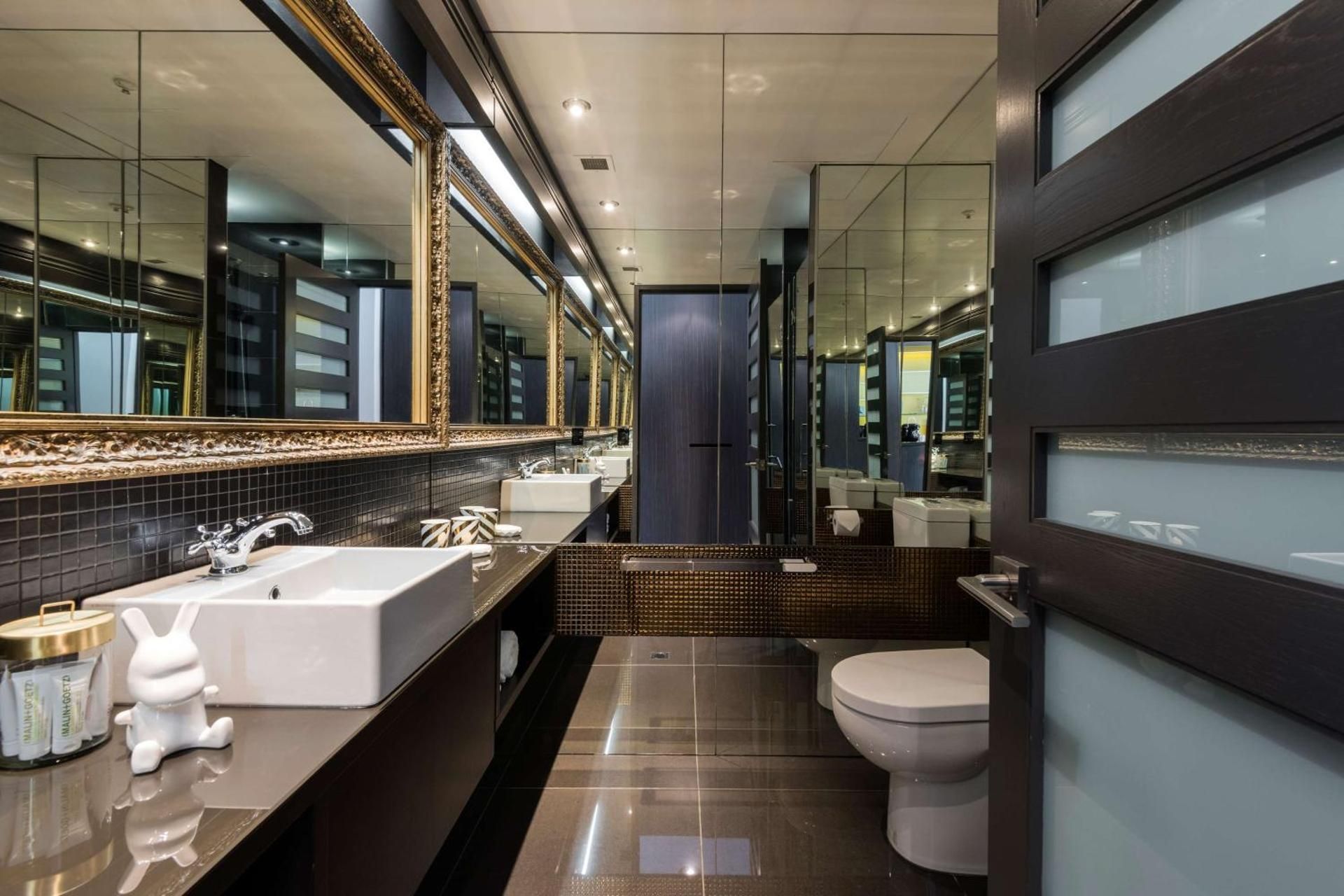 QT Wellington QT Superior King Suite 3