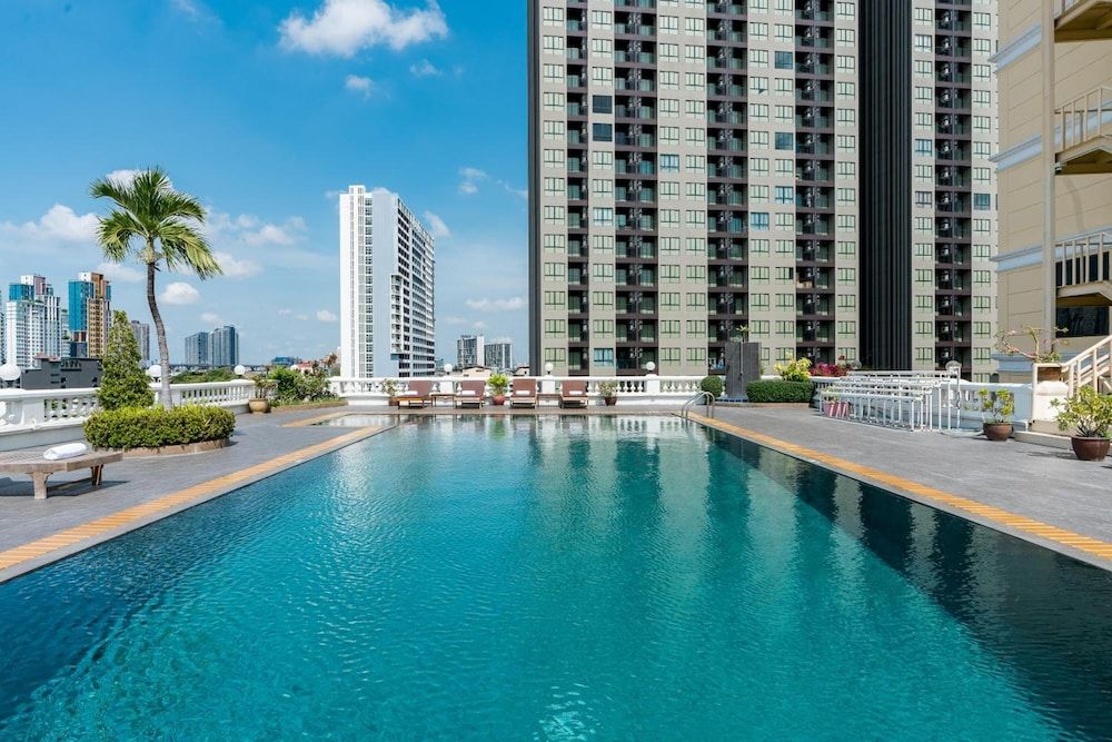 undefined Niran Grand Hotel 6