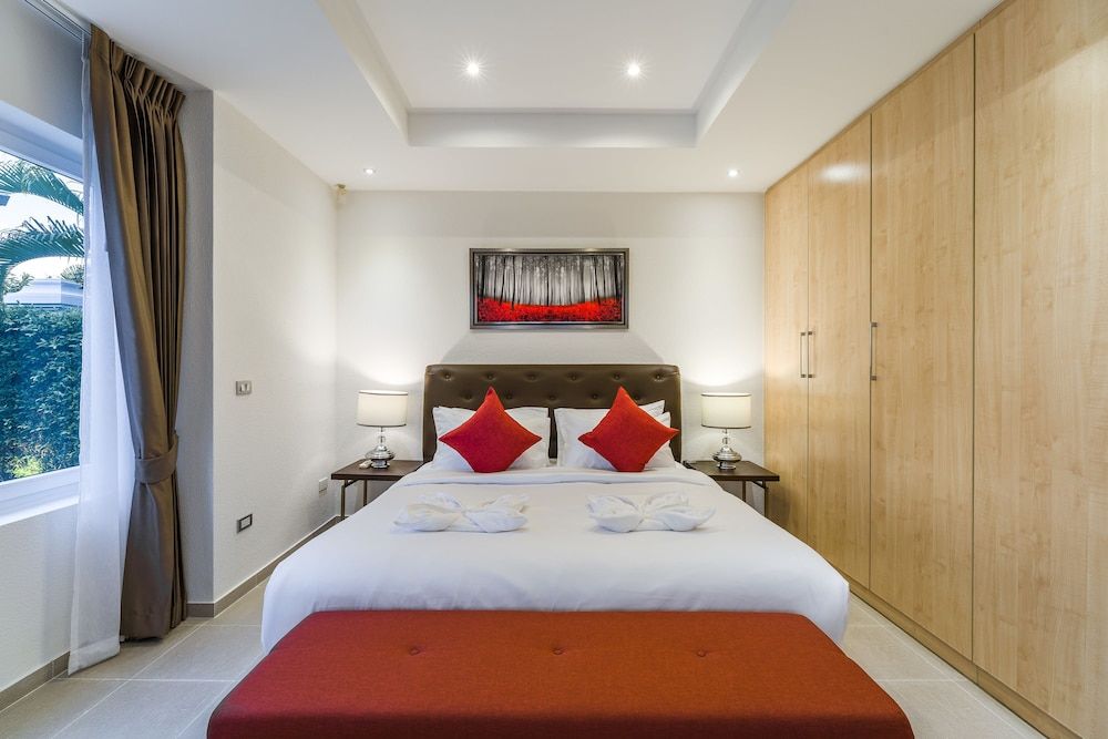 Luxury Pool Villa 608 Luxury Villa, 4 Bedrooms, Non Smoking, Pool View 3