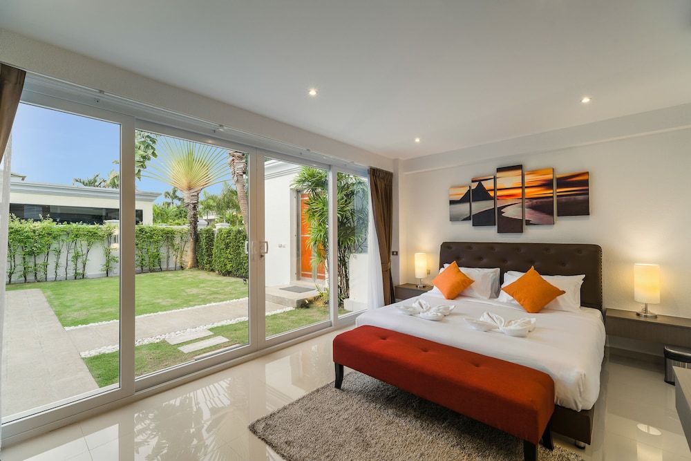 Luxury Pool Villa 608 Luxury Villa, 4 Bedrooms, Non Smoking, Pool View 2