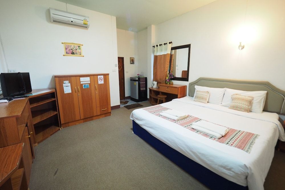 Phu Resort Deluxe Room 4