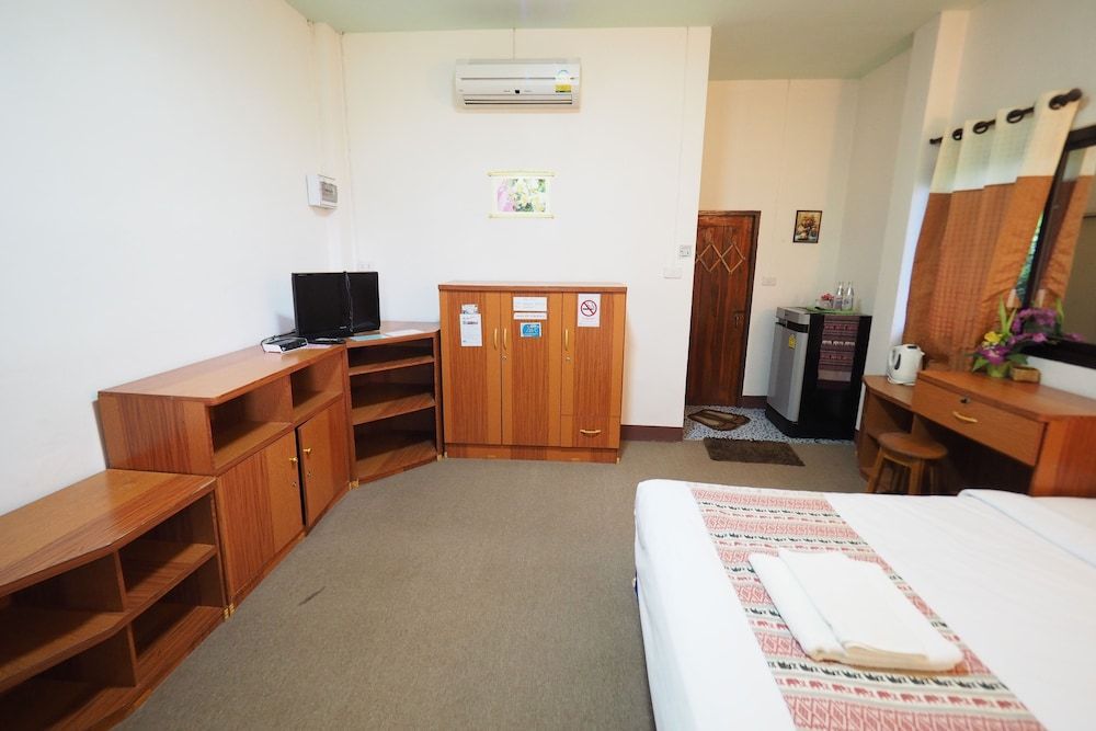 Phu Resort Deluxe Room 6