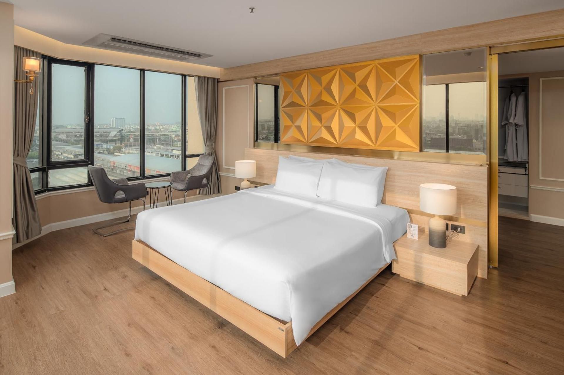 undefined Alexander Hotel 9