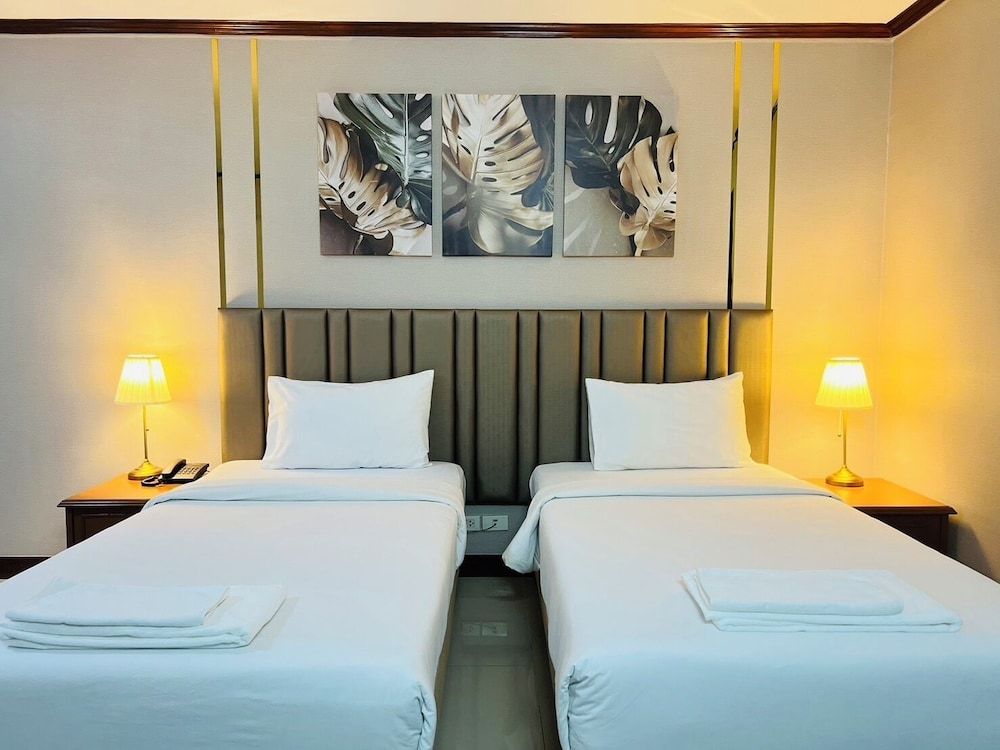 Pinehurst Golf Club & Hotel