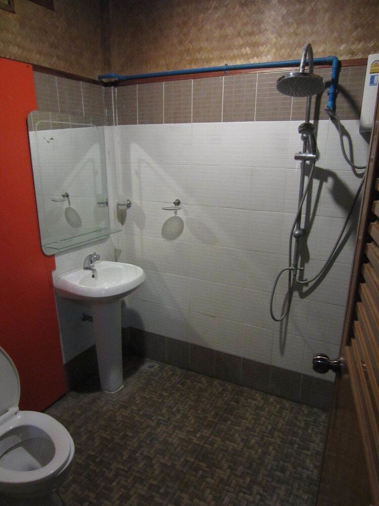 Pialo Resort Pool Front 3