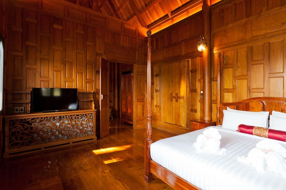 RK Riverside Resort & Spa 3-Bedroom Thai House 3