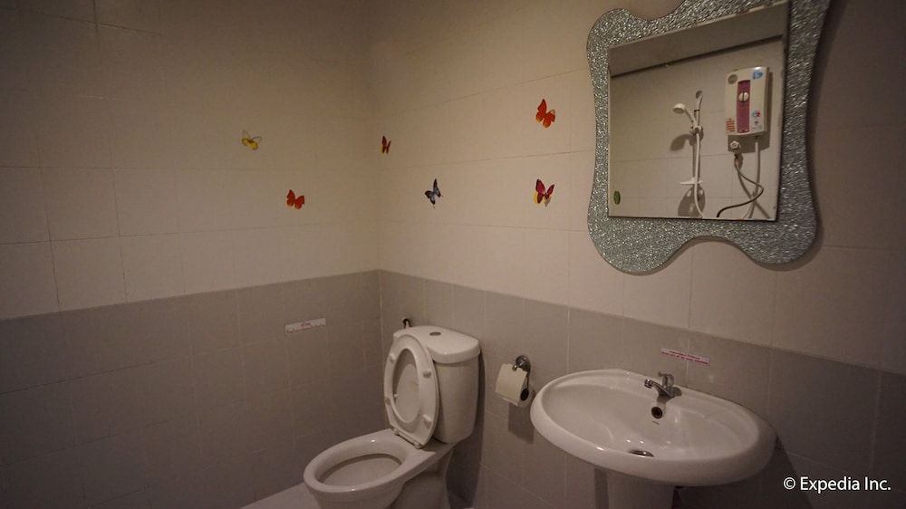 Nawaporn Place Guesthouse Standard Double Room 17