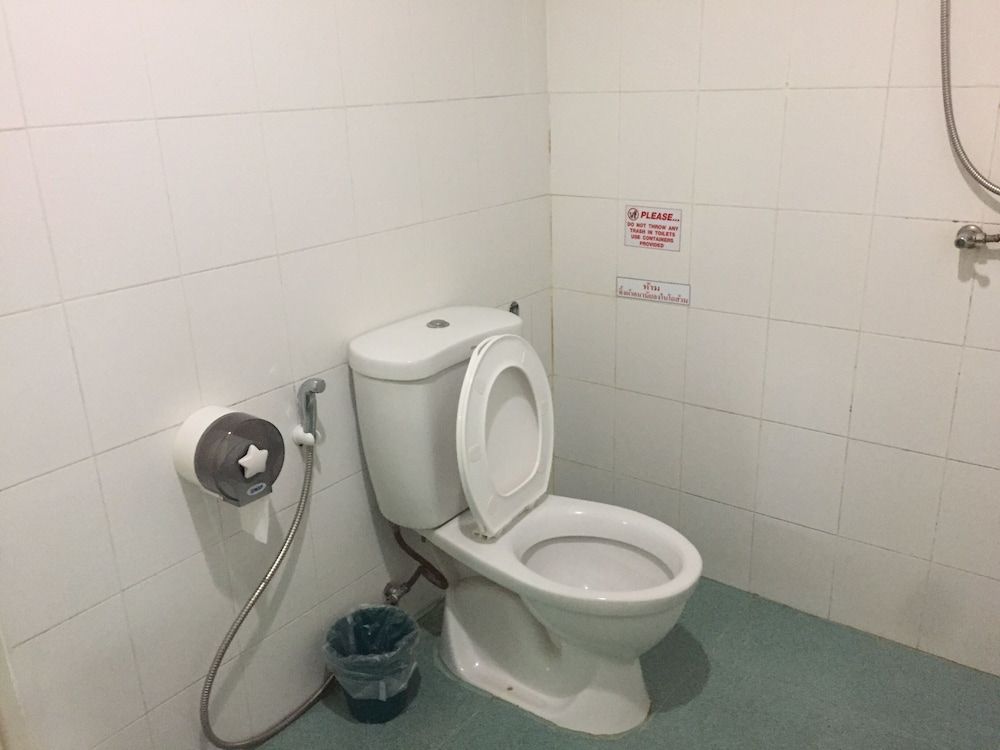 Nawaporn Place Guesthouse Standard Double Room 22