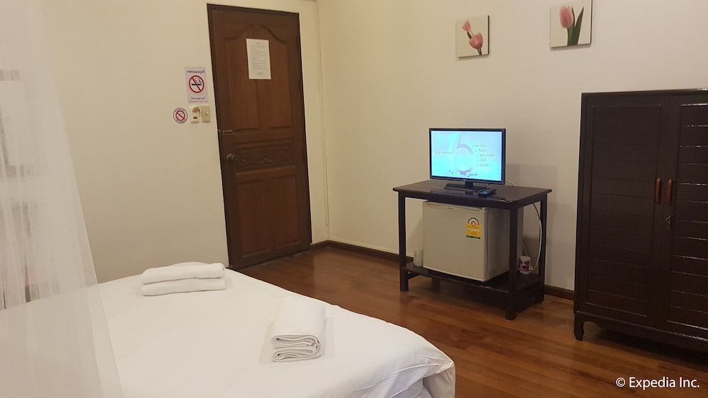Nawaporn Place Guesthouse Standard Double Room 30