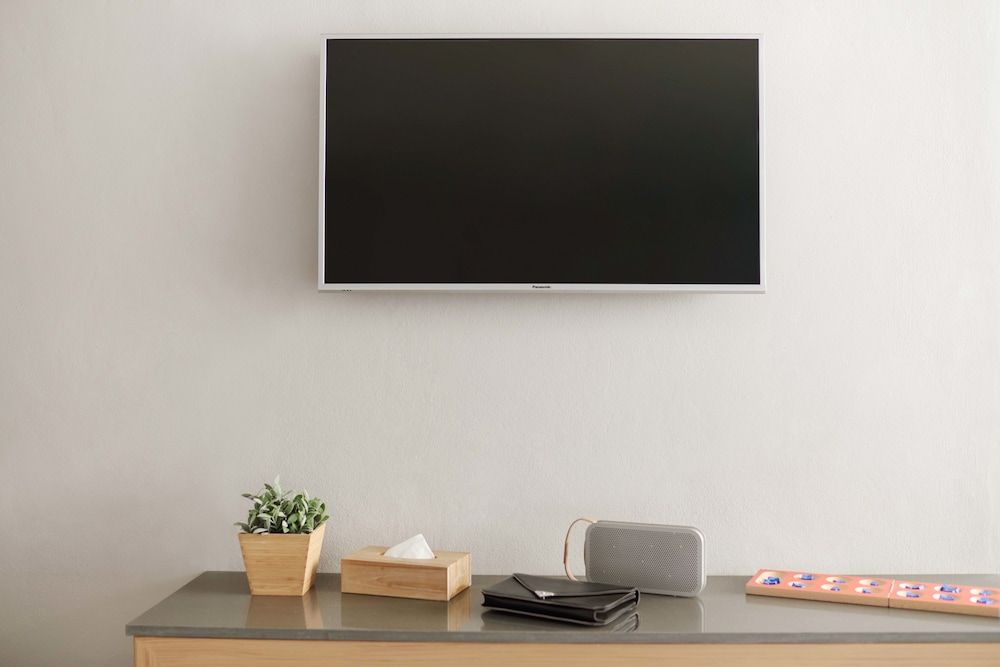 KritThai Residence Deluxe Room, 1 King Bed 9