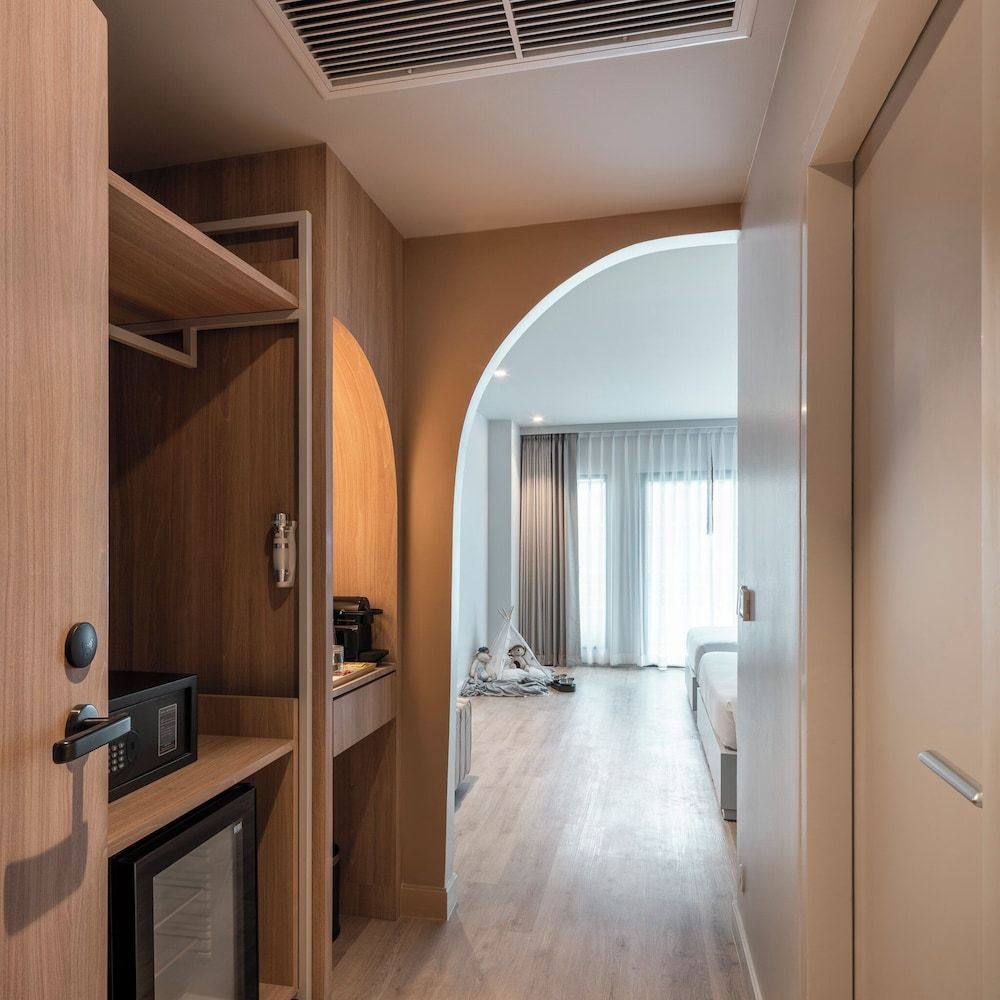 Terra Nara Cinematic Terra Nara Room 4