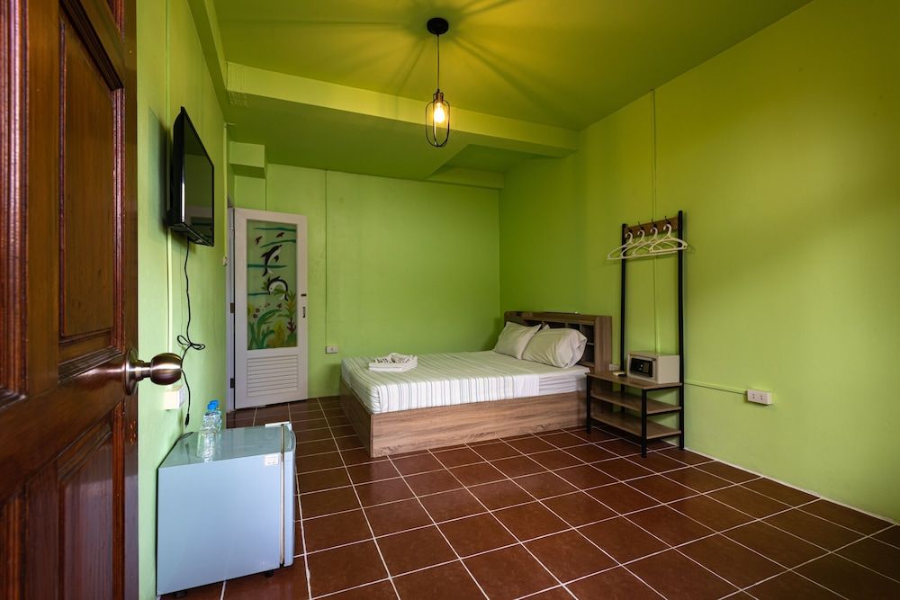 myPatong Social Hostel Superior Room 3