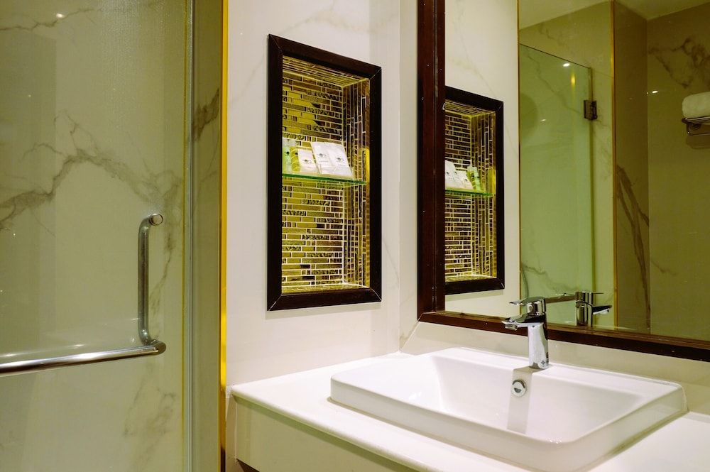 Nova Platinum Hotel Superior Double or Twin Room, City View 6