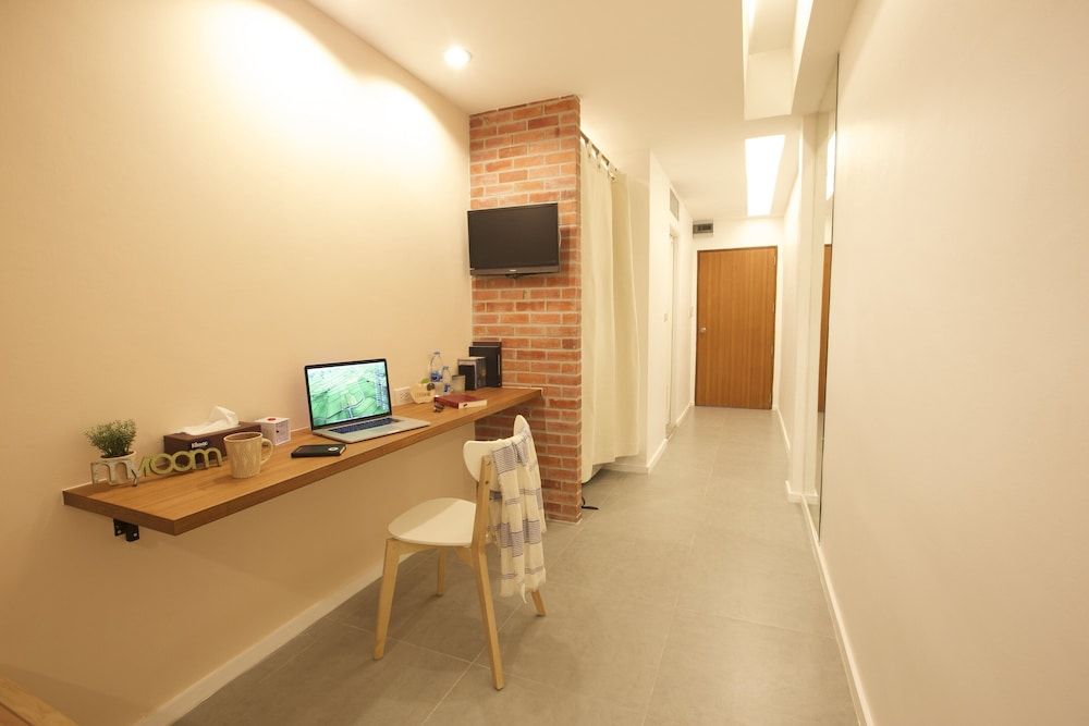 undefined Case Study Asoke 6