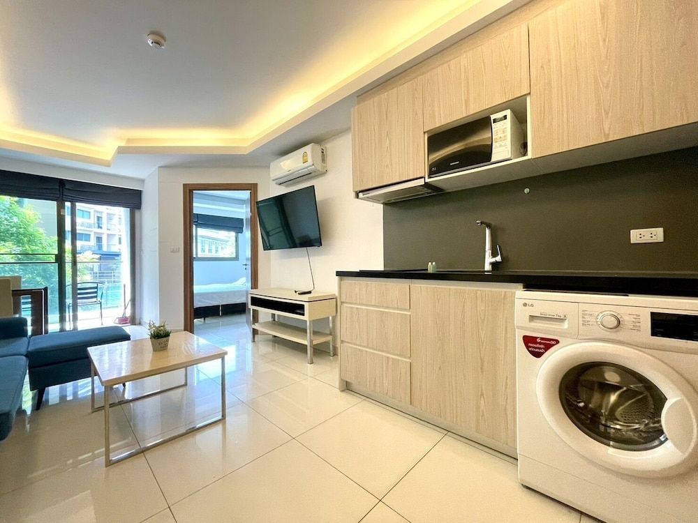 Laguna Beach Resort 2 by PSR ASIA 1 Bedroom Apartment 10