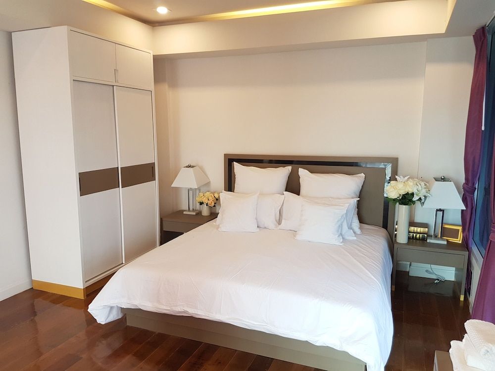 undefined S.E.T Thanmongkol Residence