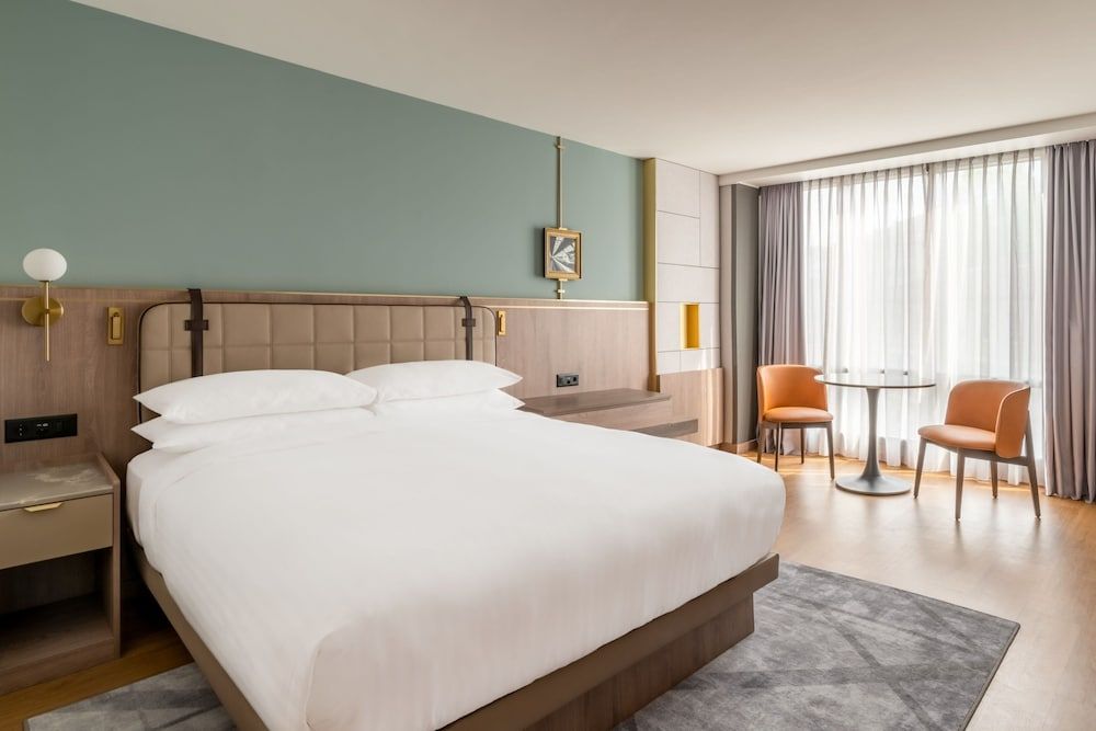 Superior Room, 1 King Bed (North Wing)
