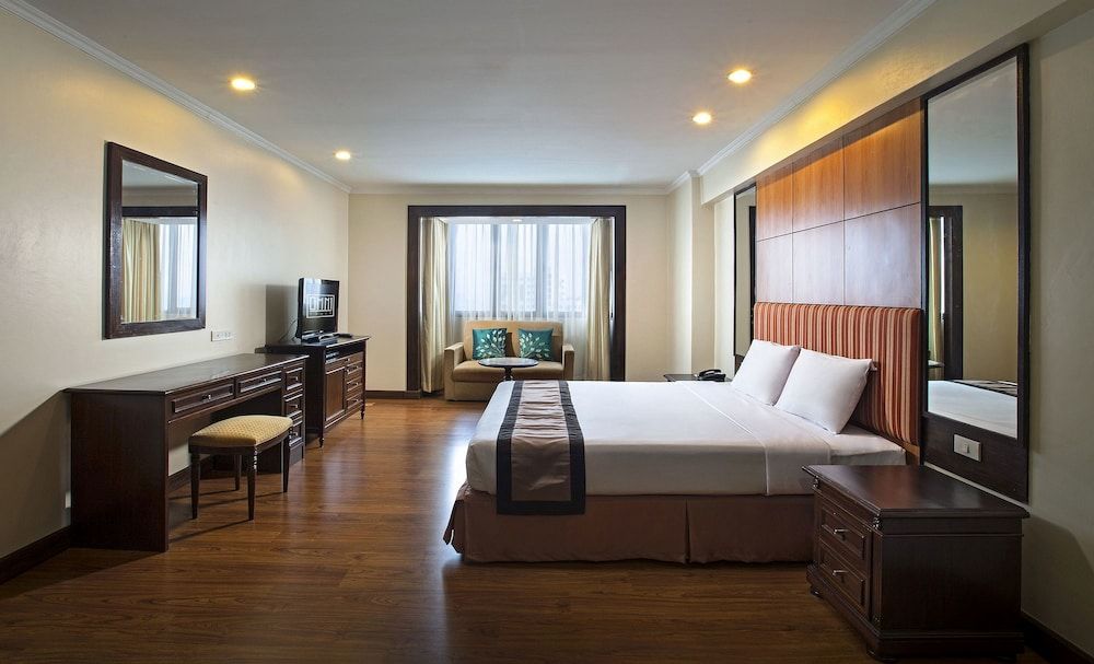 One Bedroom Suite