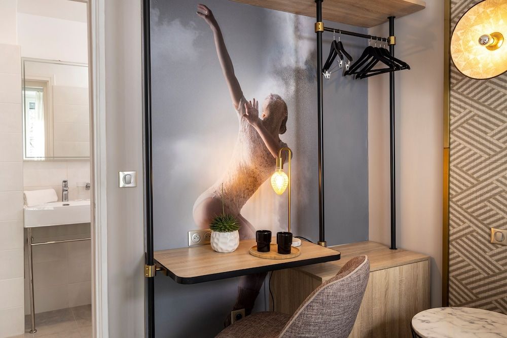 Hôtel Nude Paris - Color Vision Classic Room 14