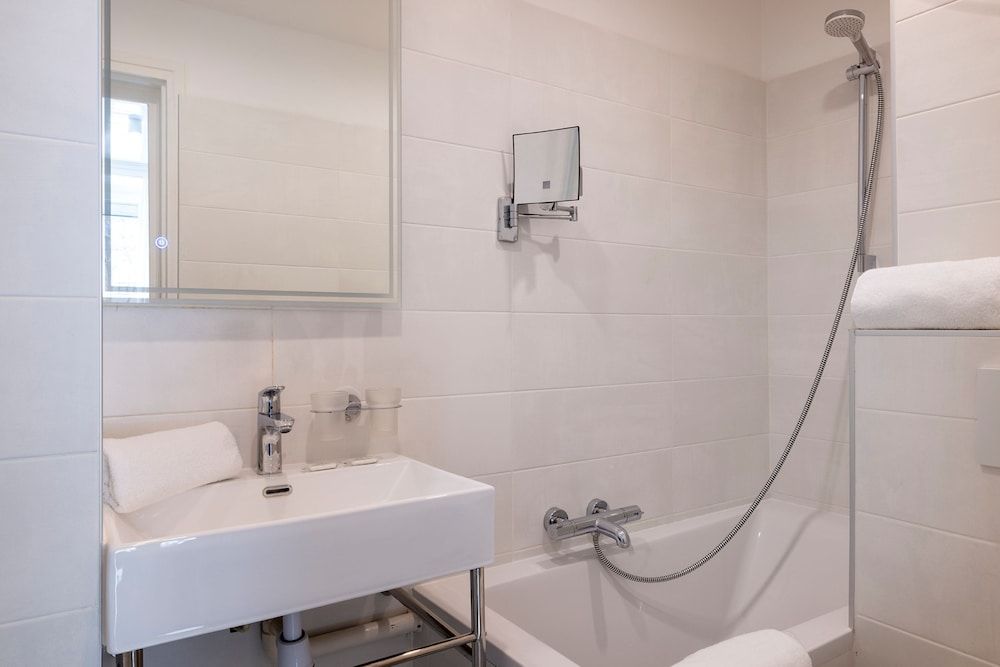 Hôtel Nude Paris - Color Vision Classic Room 12